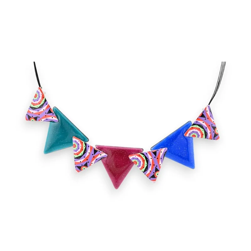 Collar de fantasía con triángulos de colores de Ikita