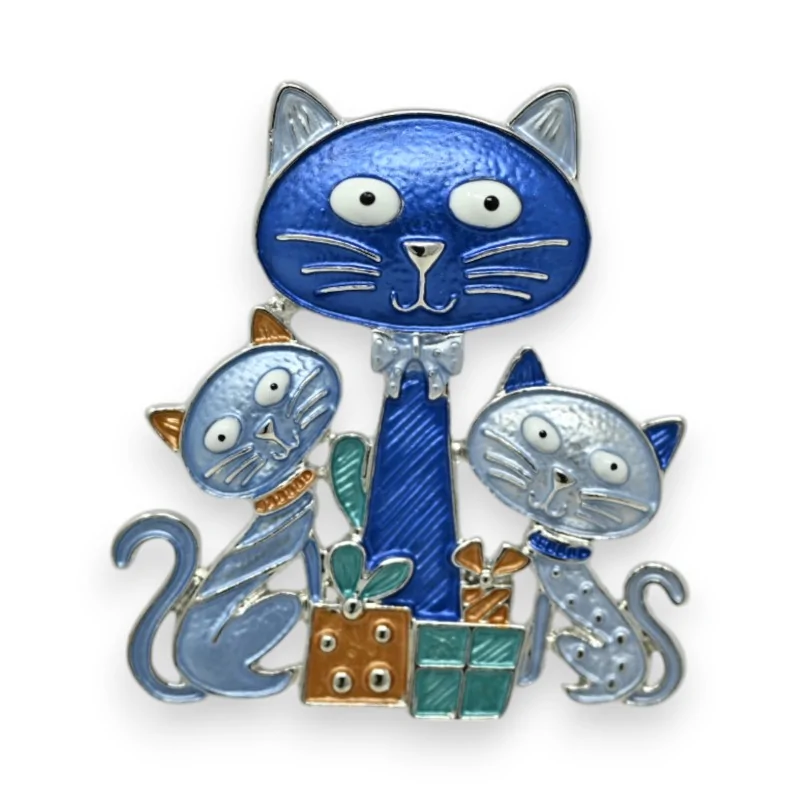 Magnetic cat family brooch in blue shades