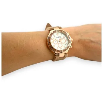 Fantasievolle Ernest Uhr mit Silikonarmband in Camel