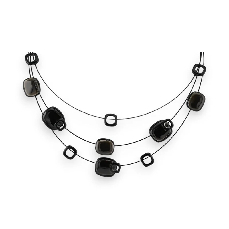 Collier fantaisie 3 rangs pastilles noires et grises de chez Ikita