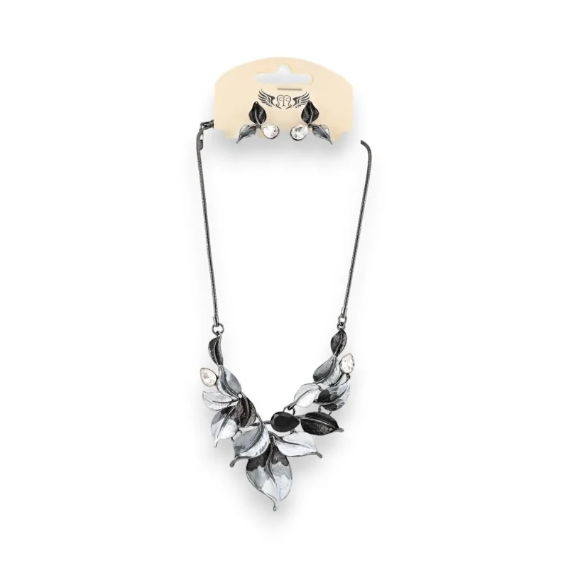 Fantasy jewelry set with black and silver foliage