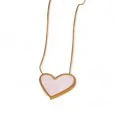 Heart-shaped pearlescent jewelry set in gold-plated stainless steel