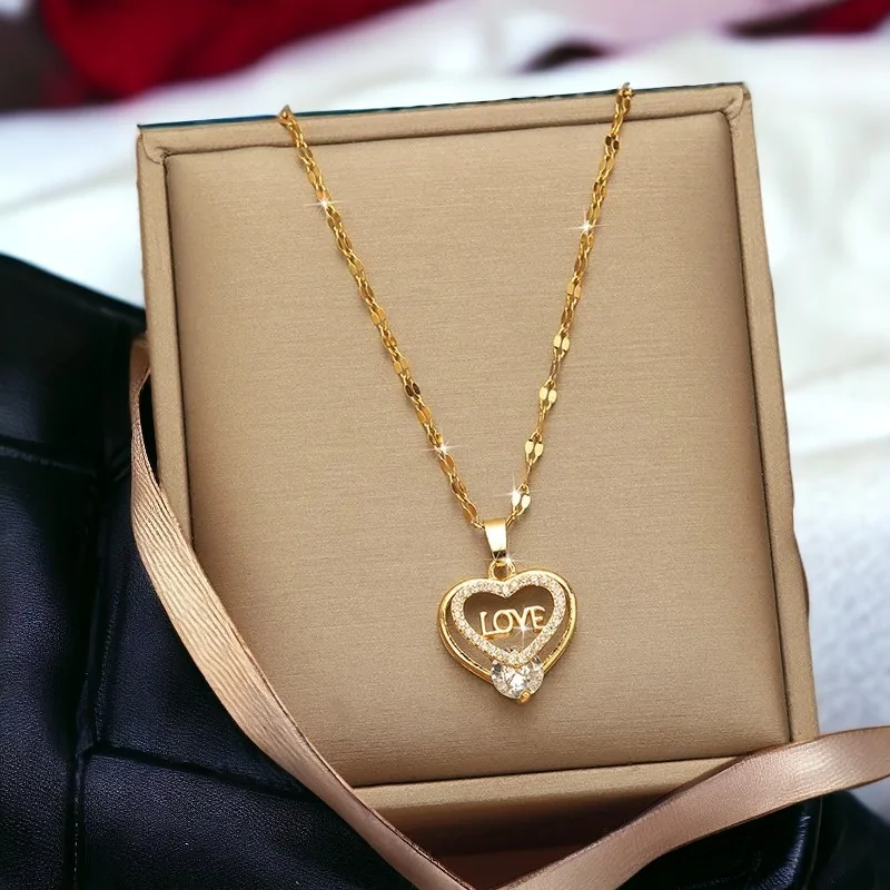 Gold-plated steel Love heart pendant necklace