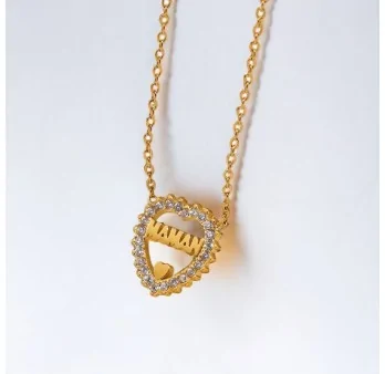 Collar de Acero Dorado con Medallón de Corazón Mamá