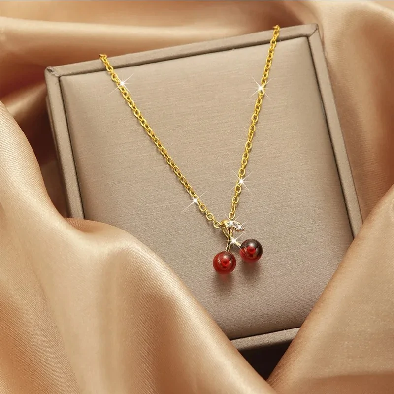 Cherry Necklace in Gold-Plated Steel