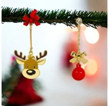 Christmas dangle earrings with reindeer and bauble