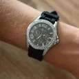 Reloj de silicona negro con lentejuelas de Ernest