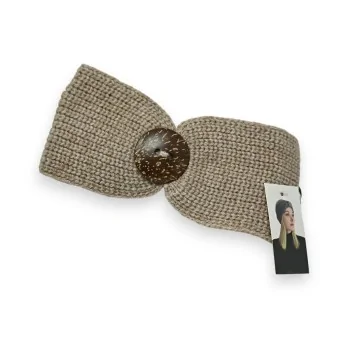 Taupe knitted headband with wooden button