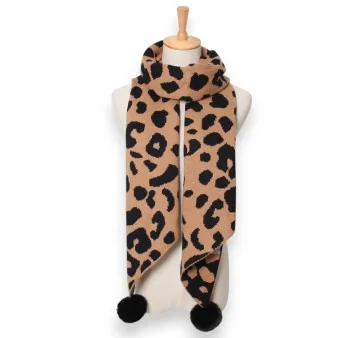 Asymmetric leopard print scarf in camel and black