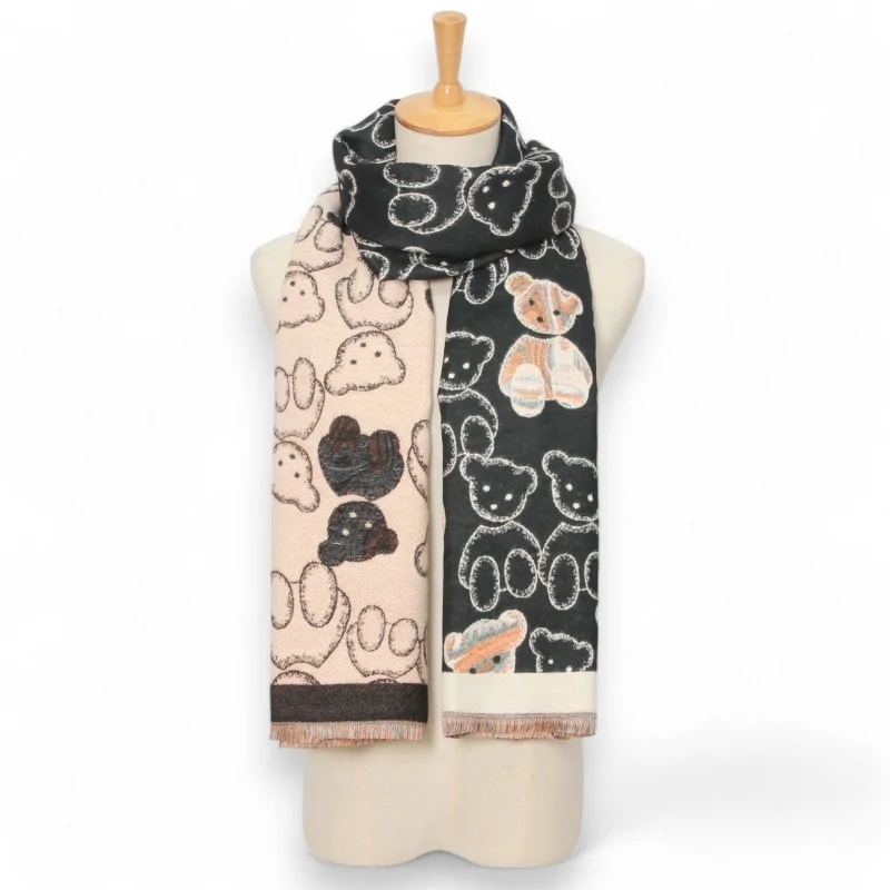 Reversible teddy bear scarf in black and beige