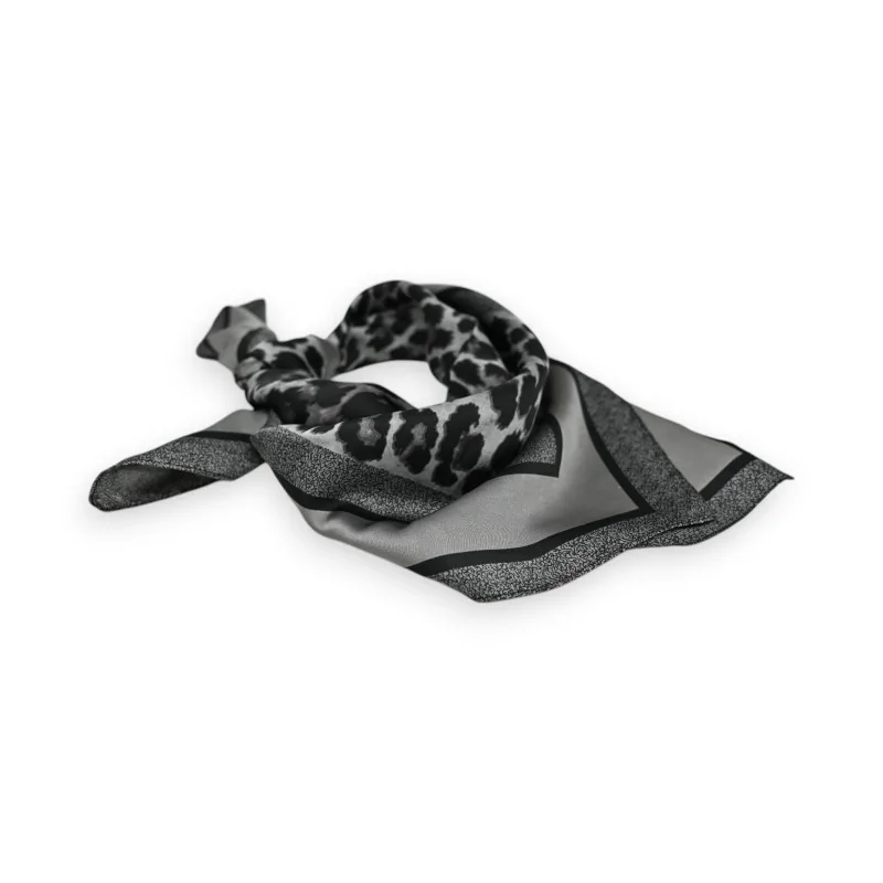 Foulard Quadrato Leopardato Grigio Setoso