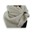 Triangle Scarf Loopy Beige