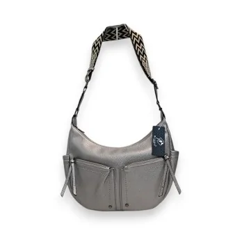 Sac bandoulière argenté multi-poches avec bretelle motif chevron, marque Melanie Paris Sac bandoulière argenté multi-poches avec bretelle motif chevron, marque Melanie Paris