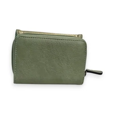 Portefeuille compact en cuir vert amande zippé, marque Mélanie Paris, accessoire mode Portefeuille compact en cuir vert amande zippé, marque Mélanie Paris, accessoire mode