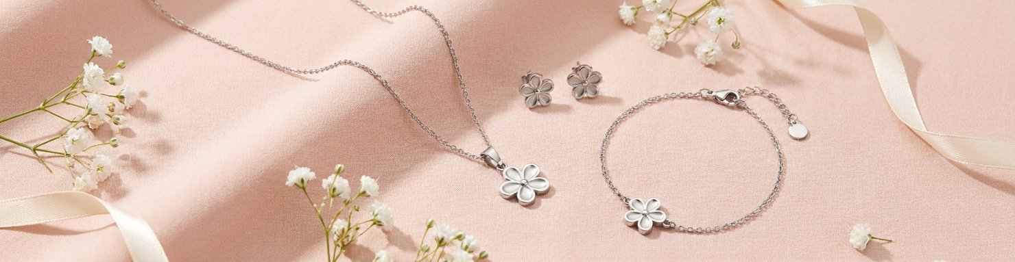 Parure bijoux complète pour la fête des mères avec collier boucles et bracelet assortis