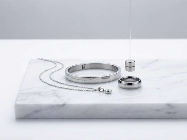 Comment Savoir si un Bijou est en Acier Inoxydable ?